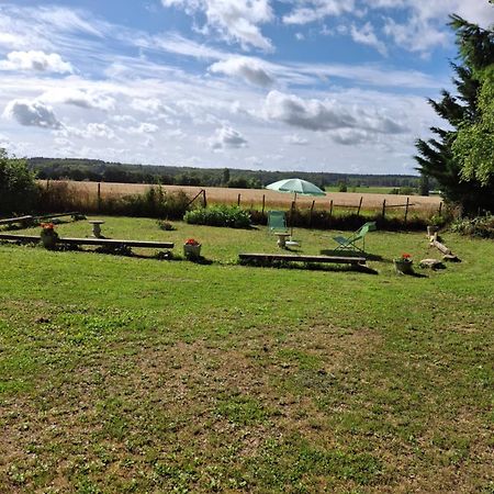 Gite La Petite Pataudiere Le Guedeniau Bagian luar foto